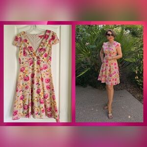 EUC Betsey Johnson Floral Print V-Neck A-line Cap Sleeve Dress, Size 4